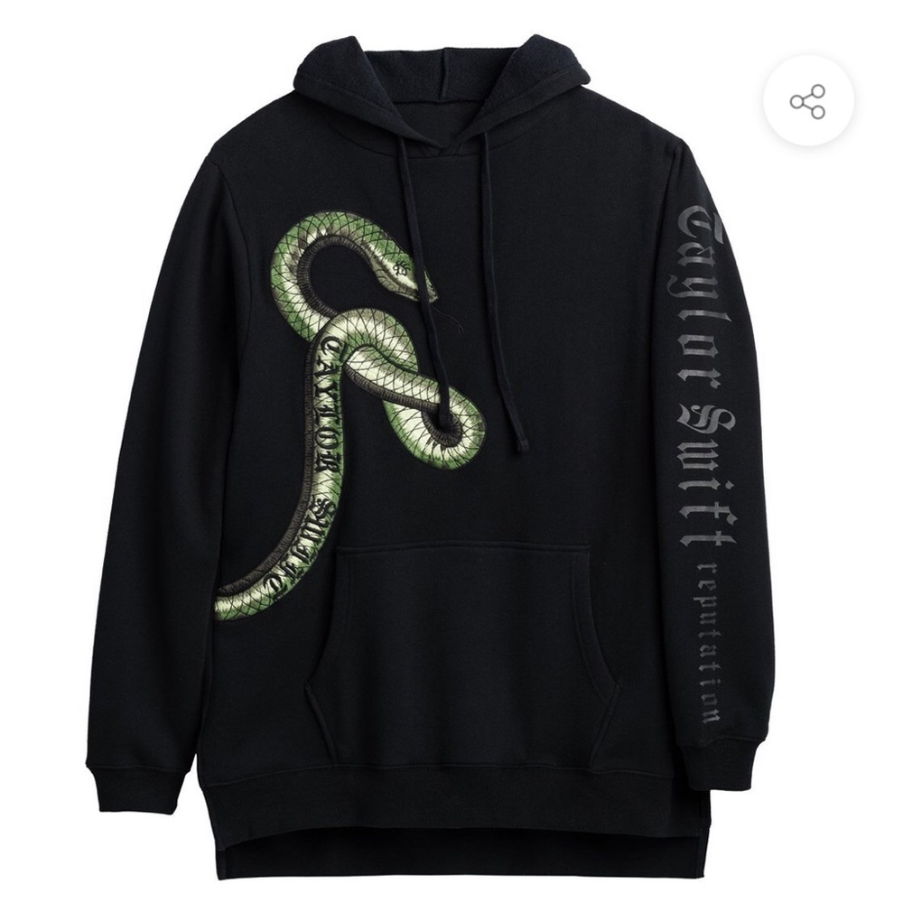 SOLD Taylor Swift Reputation Snake Sweatshirt 🐍